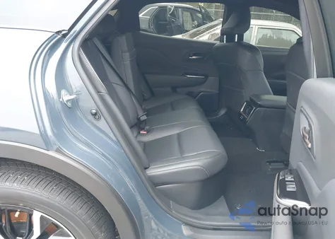 2025 Toyota Crown Xle из США, поврежденный, VIN JTDAAAAF6S3032785